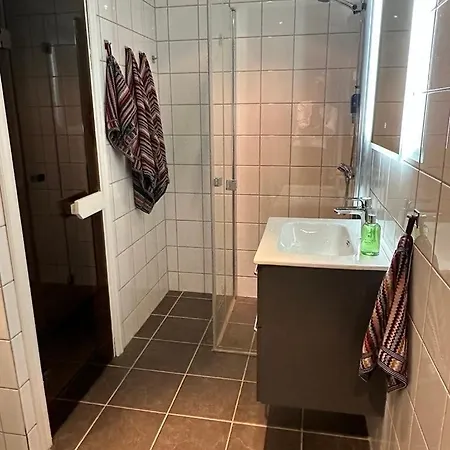 Charming 2-bedroom In *