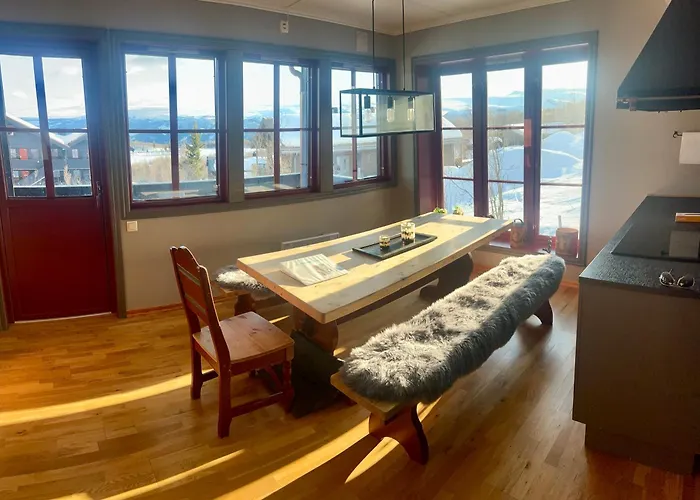 Charming 2-bedroom In Апартаменты Beitostolen